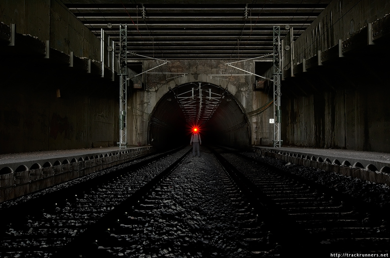 Illustration for article titled Lost in a Maze of Abandoned Stations Beneath the Streets of Barcelona